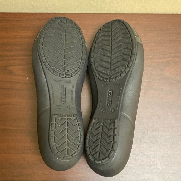 Crocs Mary J. Patent Cap Toe Slip On Flat sz7W - Picture 2 of 10